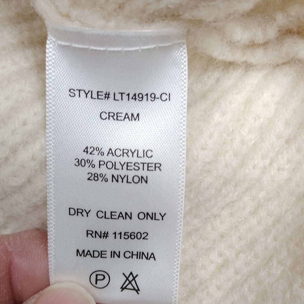Lush women's medium sized sweater - Picture 6 of 12